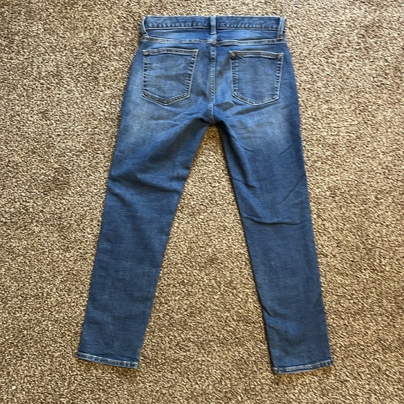Old Navy skinny fit distressed jeans 32x30 (act 33 x 29 1/2) - Picture 7 of 7